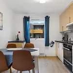 Aparthotel Master 4*